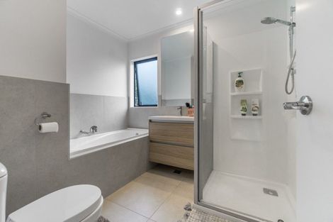 Photo of property in 22 Bader Drive, Mangere, Auckland, 2022