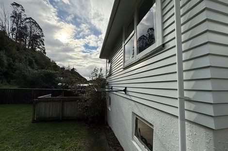 Photo of property in 60 Chester Road, Tawa, Wellington, 5028