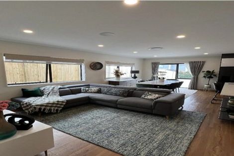 Photo of property in 92 Ksenia Drive, Flat Bush, Auckland, 2019
