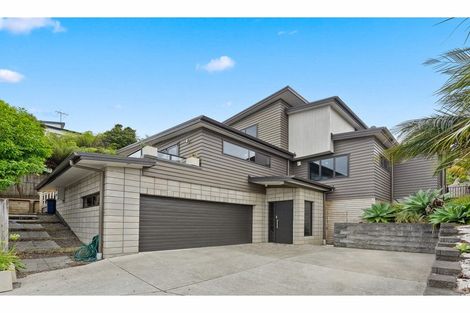 Photo of property in 21 Mariners View Road, Beach Haven, Auckland, 0626