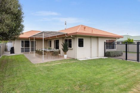 Photo of property in 13 Flemington Place, Taradale, Napier, 4112