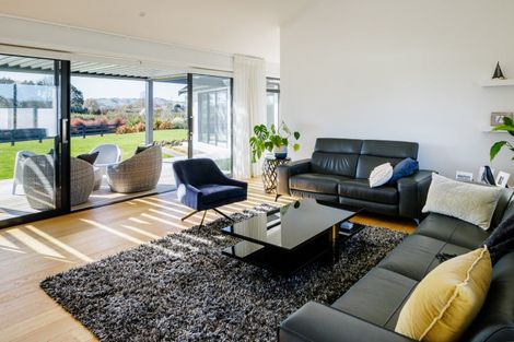 Photo of property in 10 Moemoea Place, Cambridge, 3434