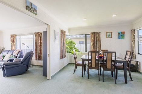 Photo of property in 69 Kensington Drive, Taradale, Napier, 4112