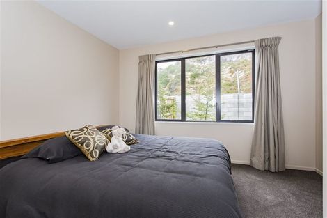 Photo of property in 23 Main Road, Redcliffs, Christchurch, 8081