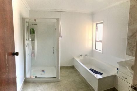 Photo of property in 20 Montjoy Street, Stratford, 4332