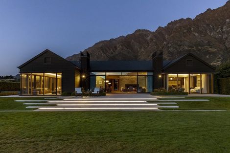 Photo of property in 10 Bluff View Terrace, Drift Bay, Queenstown, 9371