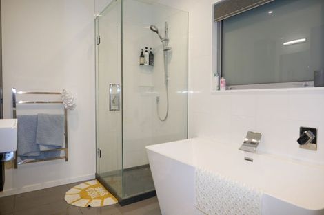 Photo of property in 61 Hillcrest Road North, Raumati Beach, Paraparaumu, 5032