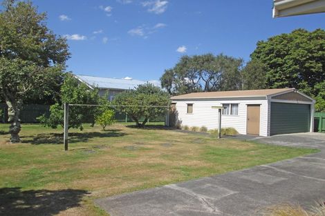 Photo of property in 23 Langston Avenue, Palmerston North, 4414