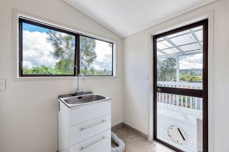 Photo of property in 34 Oaktree Avenue, Browns Bay, Auckland, 0630