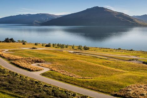 Photo of property in 6 Nathanael Place, Drift Bay, Queenstown, 9371