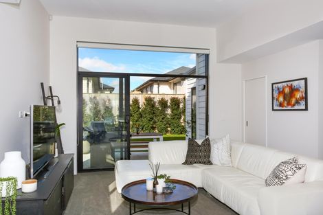 Photo of property in 12 Park Chester Road, Pukekohe, 2120