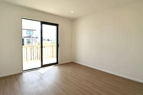 Photo of property in 25 Woven Place, Karaka, 2113