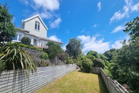 Photo of property in 41 Farm Road, Northland, Wellington, 6012