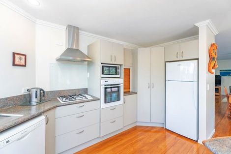 Photo of property in 19 Martin Place, Cooks Beach, Whitianga, 3591
