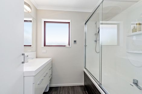 Photo of property in 17b Manor Drive, Rolleston, 7614