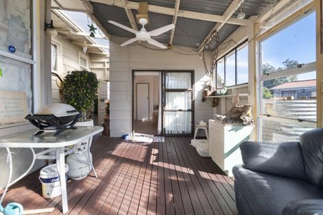 Photo of property in 6 Milne Street, Sanson, 4817