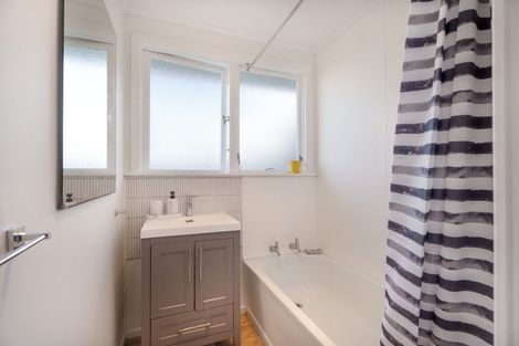 Photo of property in 11 Arene Grove, Titahi Bay, Porirua, 5022