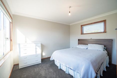 Photo of property in 25 Featherston Street, Takaro, Palmerston North, 4412