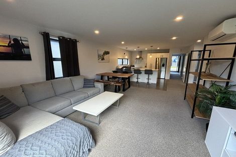 Photo of property in 6 Paddock Lane, Pukekohe, 2120