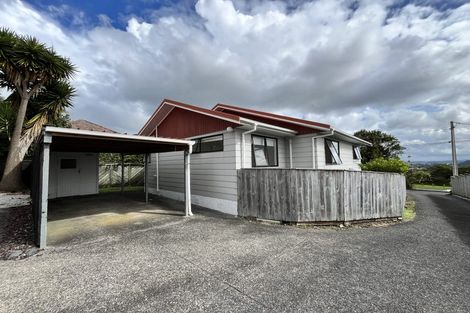 Photo of property in 1/219 Glenfield Road, Hillcrest, Auckland, 0627