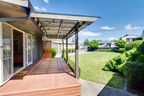 Photo of property in 50 Meeanee Road, Taradale, Napier, 4112