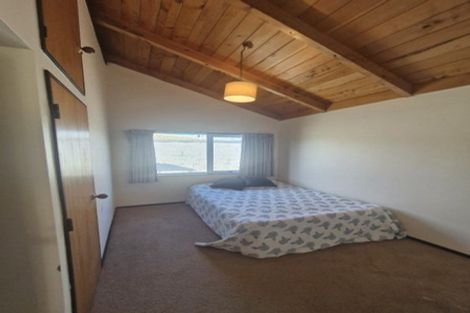 Photo of property in 2/2 Tiverton Crescent, Whalers Gate, New Plymouth, 4310