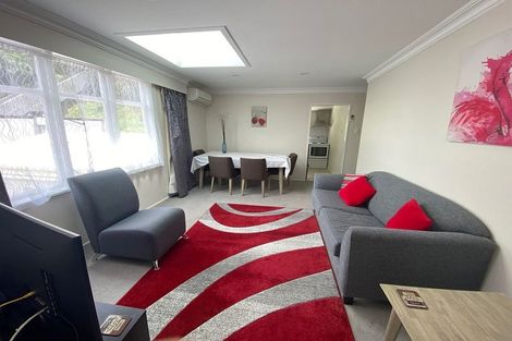 Photo of property in 2 Kopiko Way, Brooklyn, Wellington, 6021