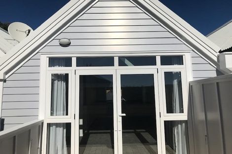 Photo of property in Pirie Street Townhouses, 22/35u Pirie Street, Mount Victoria, Wellington, 6011