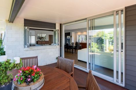 Photo of property in 8 Petrel Close, Paraparaumu Beach, Paraparaumu, 5032