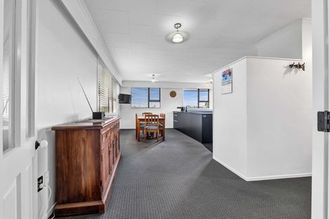 Photo of property in 302 Otaraoa Road, Motunui, Waitara, 4383