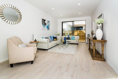 Photo of property in 7 Pihoihoi Place, Hobsonville, Auckland, 0616