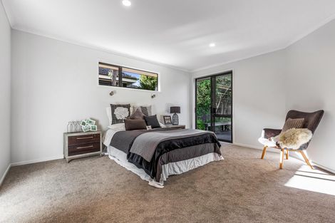 Photo of property in 15 Elliot Street, Howick, Auckland, 2014
