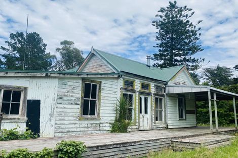 Photo of property in Waipiro Road, Te Puia Springs, Tokomaru Bay, 4079