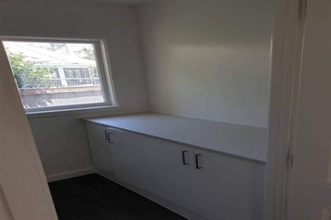 Photo of property in 35 Appleby Crescent, Burnside, Christchurch, 8053