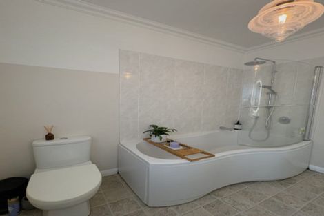 Photo of property in 26 Waitohu Road, York Bay, Lower Hutt, 5013
