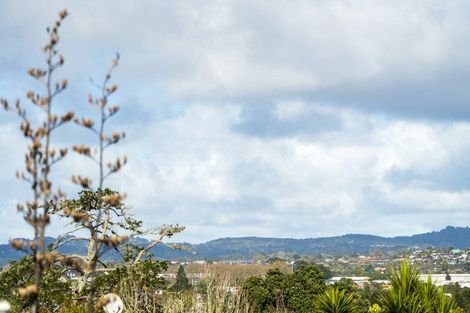 Photo of property in 66 Anich Road, Massey, Auckland, 0614