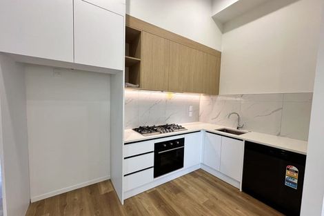 Photo of property in 7/25 Hutchinson Avenue, New Lynn, Auckland, 0600