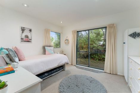 Photo of property in 8 Leigh Place, Paraparaumu Beach, Paraparaumu, 5032