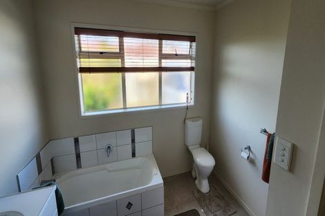 Photo of property in 29 Edgewater Grove, Whakatane, 3120