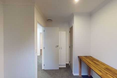 Photo of property in 14c Bracken Road, Newlands, Wellington, 6037