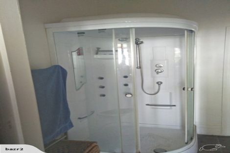 Photo of property in 1/98 Birkenhead Avenue, Birkenhead, Auckland, 0626