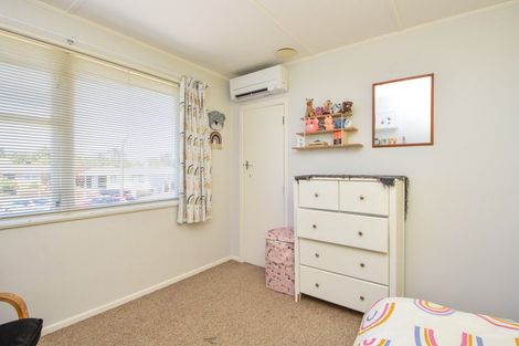 Photo of property in 10 Fairbrother Street, Carterton, 5713