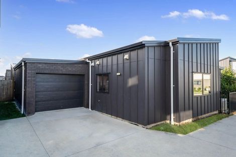 Photo of property in 63 Black Beech Crescent, Takanini, 2110