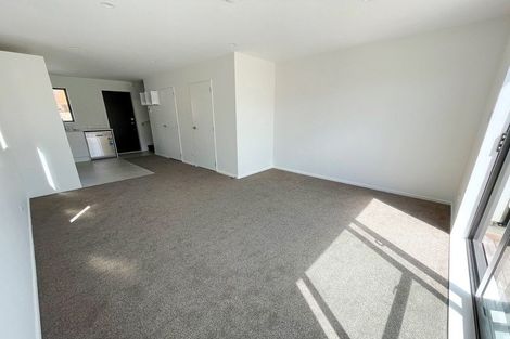 Photo of property in 15 Raupeti Lane, Henderson, 0612