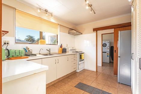 Photo of property in 3 Howe Street, Foxton, 4814