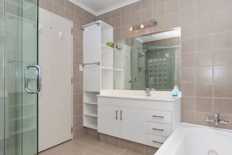 Photo of property in 136b Oceanbeach Road, Mount Maunganui, 3116
