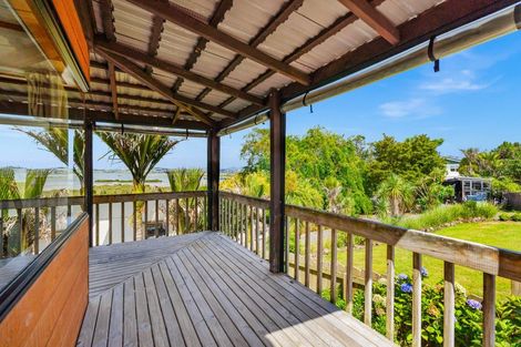 Photo of property in 70 West View Crescent, Onerahi, Whangarei, 0110