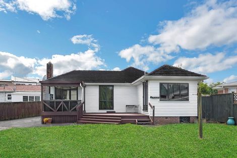 Photo of property in 16 Bruce Place, Papatoetoe, Auckland, 2025