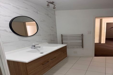 Photo of property in 9/37 Waipa Street, Birkenhead, Auckland, 0626