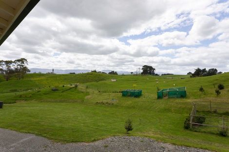 Photo of property in 47 Knight Road, Dannevirke, 4976